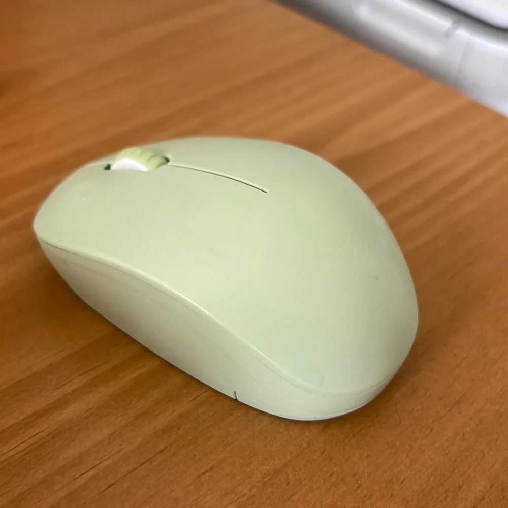 Wireless Mouse - Picture 1 of 5
